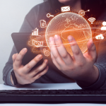 Braulio Henrique Dias Viana analisa como as conexões virtuais estão redefinindo a cultura organizacional no home office.