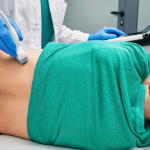 Dra. Thaline Neves explica como a ultrassonografia é usada para detectar hérnias e diferenciar tipos de lesões abdominais.