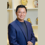 Milton Seigi Hayashi explica que o diagnóstico precoce é fundamental para tratar a ginecomastia com segurança e eficiência.